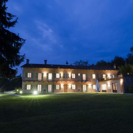 Sangrato 1883 Villa Monteu Roero ภายนอก รูปภาพ
