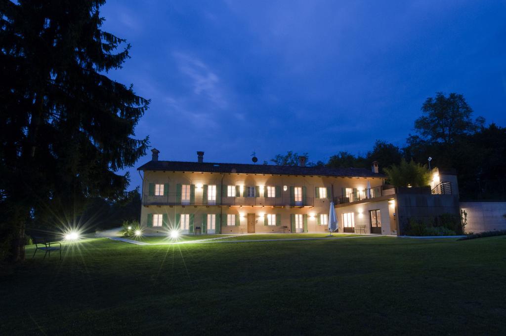 Sangrato 1883 Villa Monteu Roero ภายนอก รูปภาพ
